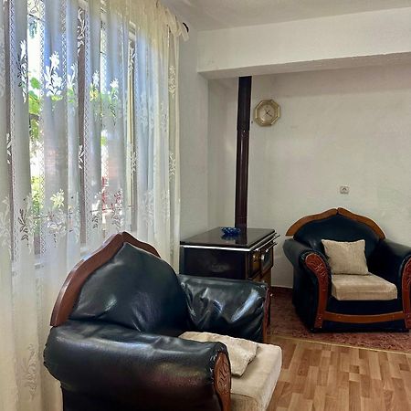 Appartement Jea House à Pogradec Extérieur photo