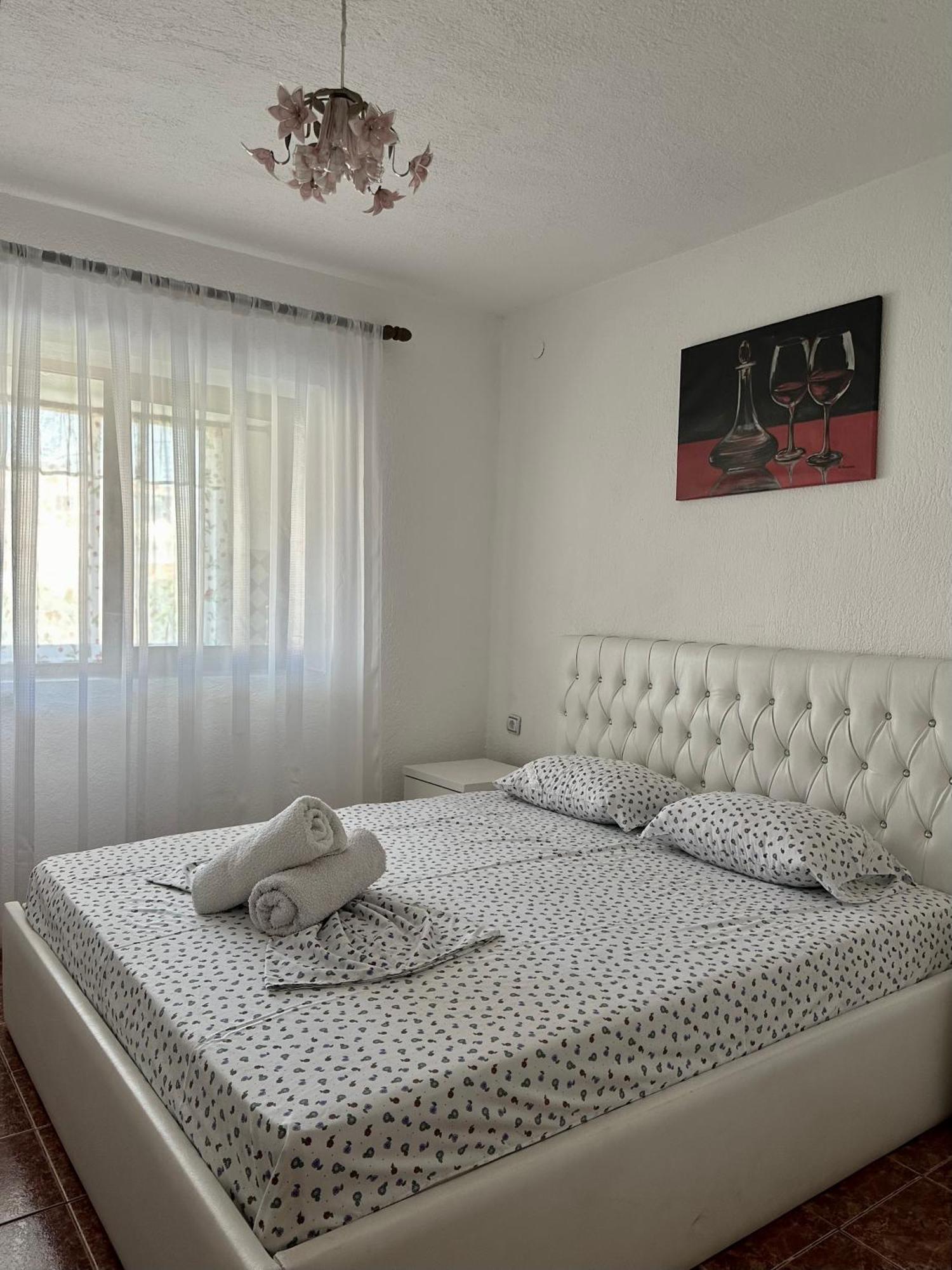 Appartement Jea House à Pogradec Extérieur photo
